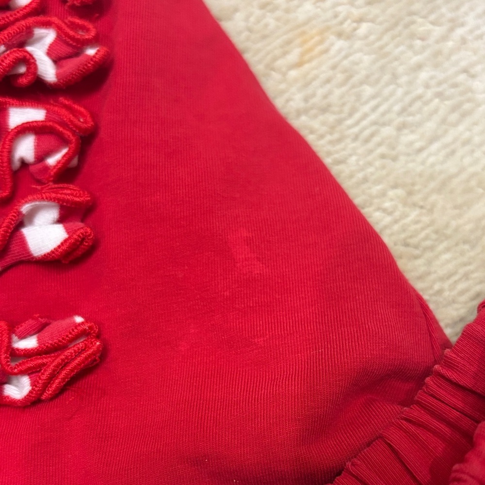 Red Halter Top and Shorts Set with Star Design - Picture 3 of 4